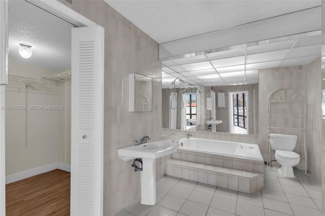13951 Kendale Lakes Circle 208A, Miami, FL 33183