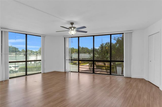 13951 Kendale Lakes Circle 208A, Miami, FL 33183