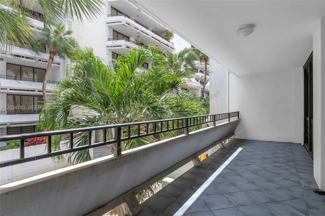 13951 Kendale Lakes Circle 208A, Miami, FL 33183