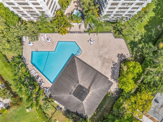 13951 Kendale Lakes Circle 208A, Miami, FL 33183