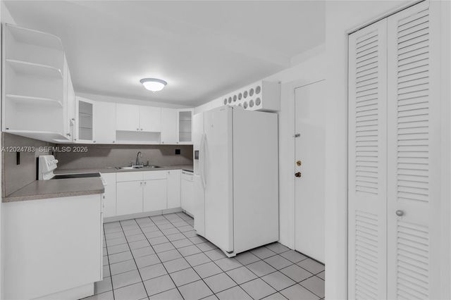 13951 Kendale Lakes Circle 208A, Miami, FL 33183