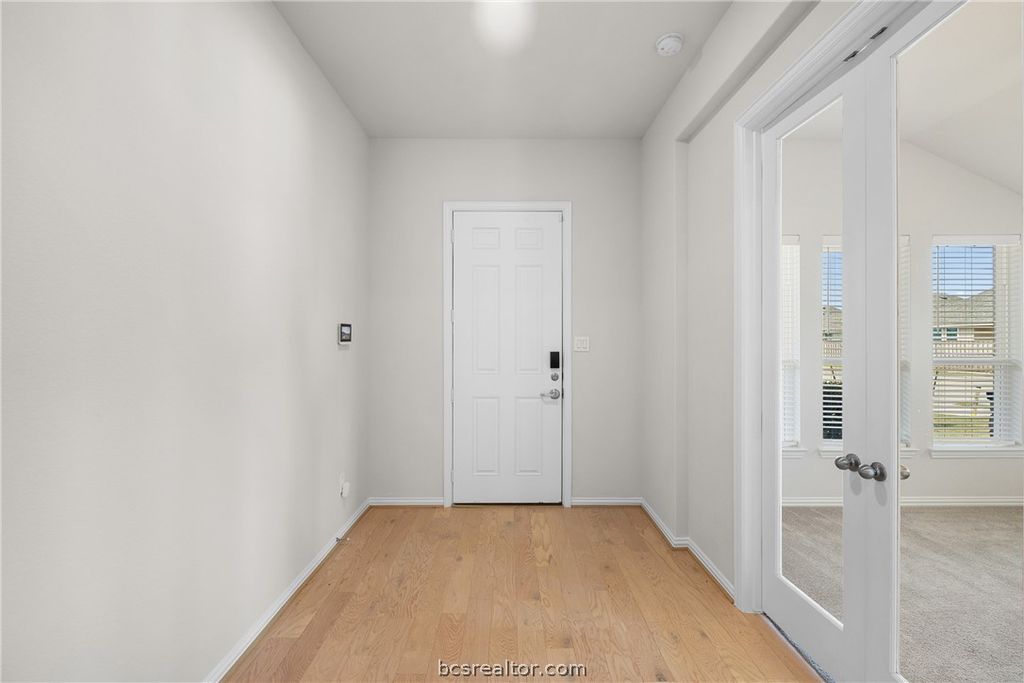 6301 Fulton Drive, College Station, TX 77845 — photo 5