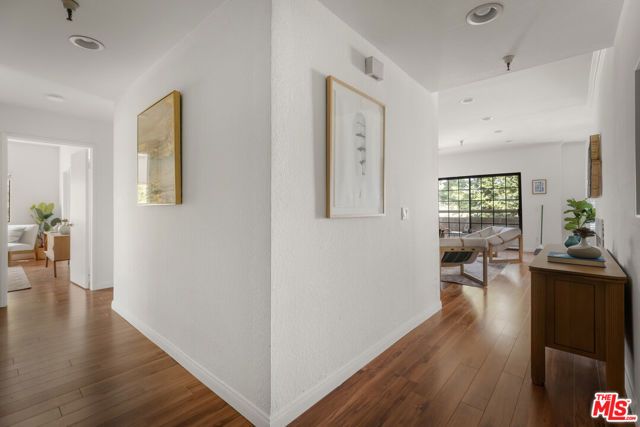 14630 Dickens Street 202, Los Angeles, CA 91403