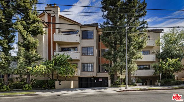 14630 Dickens Street 202, Los Angeles, CA 91403