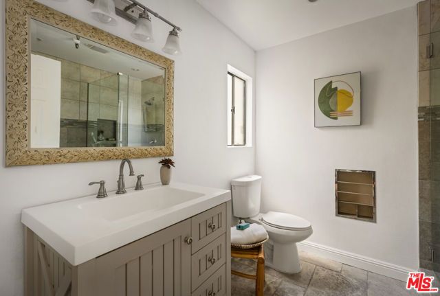 14630 Dickens Street 202, Los Angeles, CA 91403