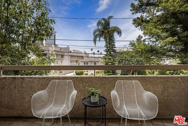 14630 Dickens Street 202, Los Angeles, CA 91403