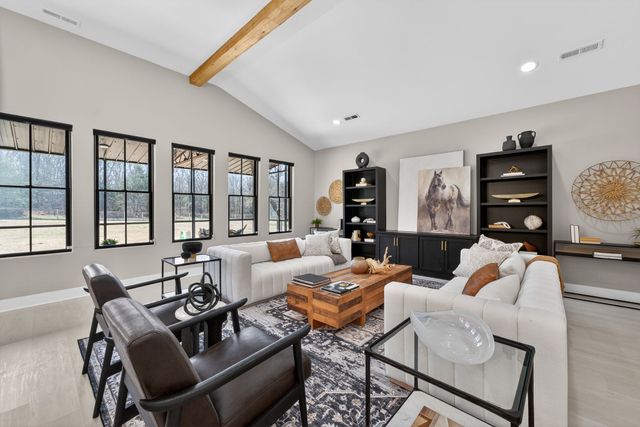 341 Floyd Rd, Eagleville, TN 37060