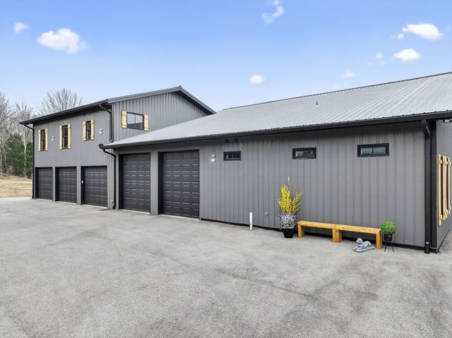 341 Floyd Rd, Eagleville, TN 37060