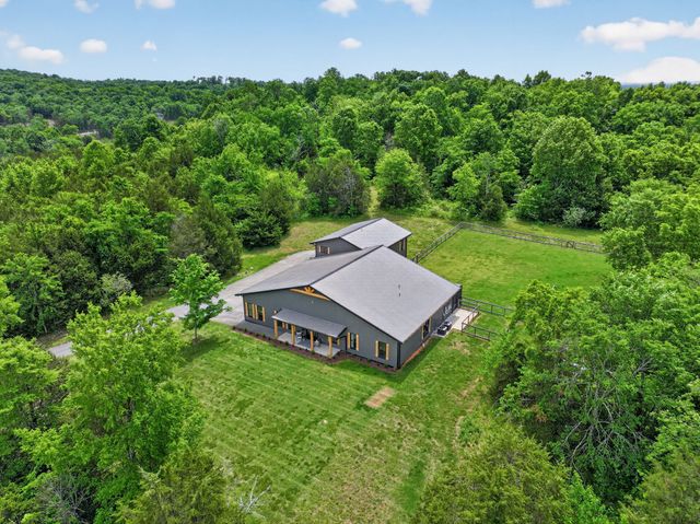 341 Floyd Rd, Eagleville, TN 37060