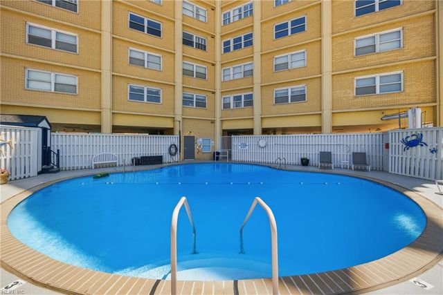3810 Atlantic Ave Apt 1105, Virginia Beach, VA 23451