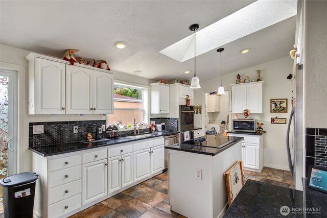 171 Nix Lane, Centralia, WA 98531