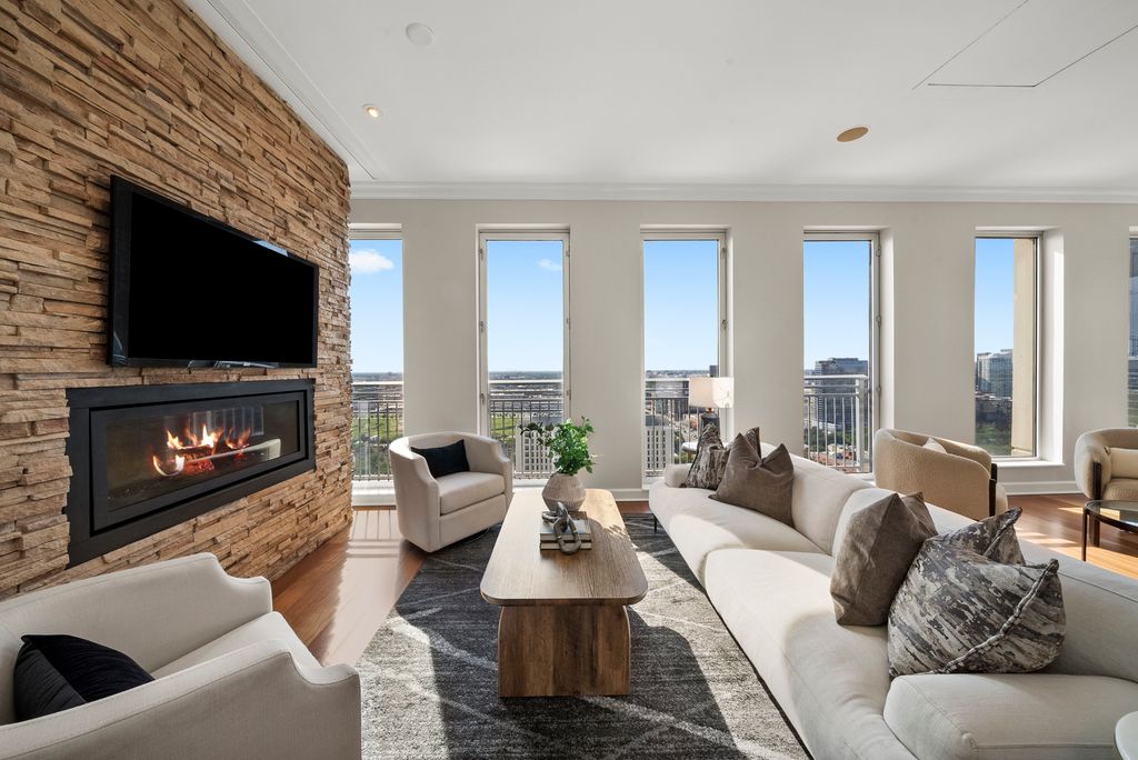 1250 S Michigan Avenue 2900, Chicago, IL 60605 — photo 2