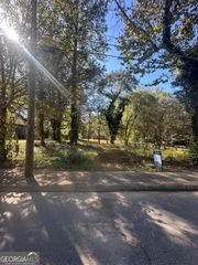 32 Walker Street, Cartersville, GA 30120