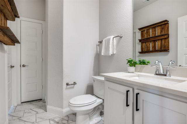 2222 County Road 200, Valley View, TX 76272
