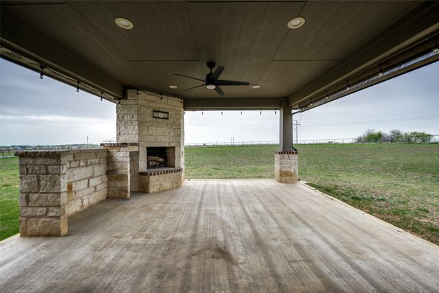 2222 County Road 200, Valley View, TX 76272