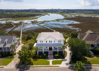 1017 Rivershore Road, Charleston, SC 29492