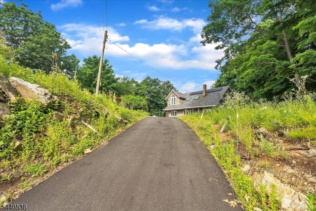 655 Warwick Tpke, West Milford Twp., NJ 07421