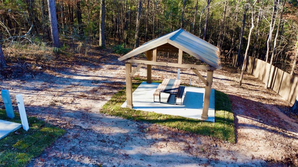 131 Morris Creek Road, Coldspring, TX 77331