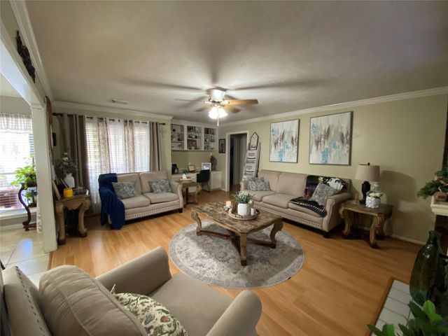 19047 Cloyanna Lane, Humble, TX 77346