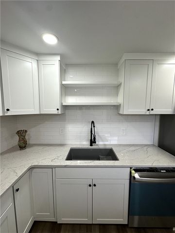 425 Fieldstone Drive, Monroeville, PA 15146