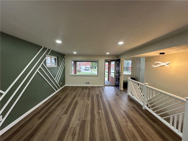 425 Fieldstone Drive, Monroeville, PA 15146