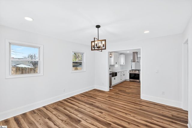 7 Hendricks Street, Greenville, SC 29607