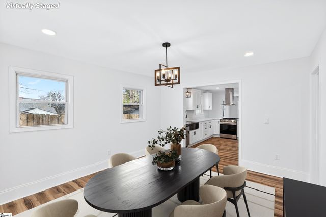 7 Hendricks Street, Greenville, SC 29607