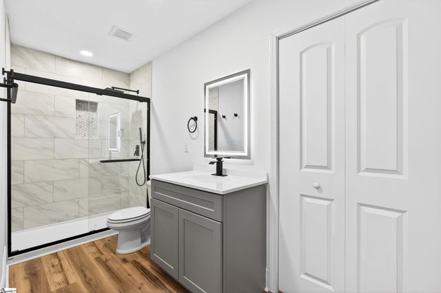 7 Hendricks Street, Greenville, SC 29607