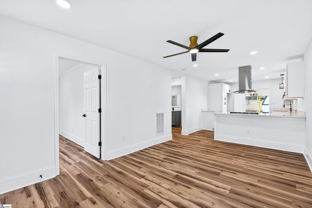 7 Hendricks Street, Greenville, SC 29607