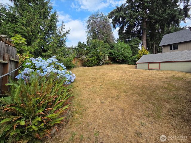 14337 Burke Avenue N, Seattle, WA 98133