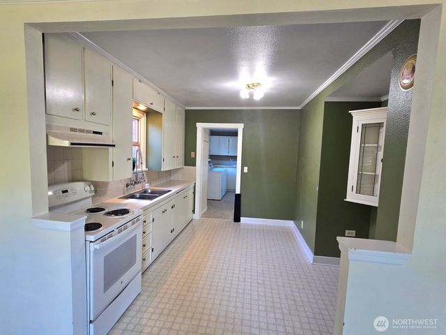 14337 Burke Avenue N, Seattle, WA 98133