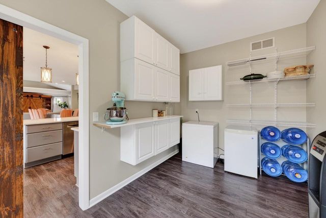 5715 Sandhill Drive, Middleton, WI 53562