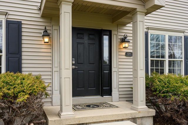 5715 Sandhill Drive, Middleton, WI 53562