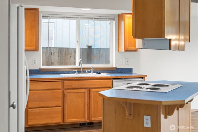 8508 165th St Court E, Puyallup, WA 98375