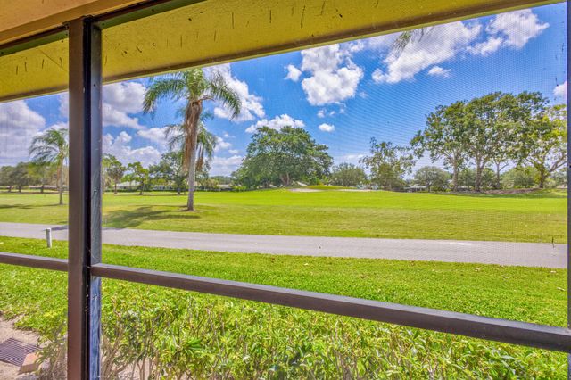 227 OLD MEADOW Way, Palm Beach Gardens, FL 33418