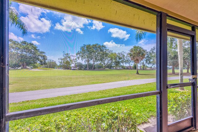 227 OLD MEADOW Way, Palm Beach Gardens, FL 33418