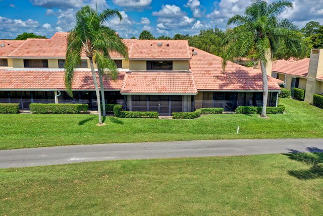227 OLD MEADOW Way, Palm Beach Gardens, FL 33418