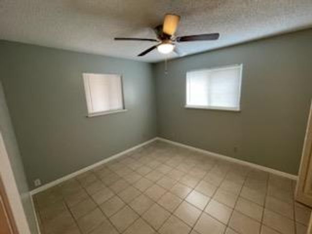 7402 Southgate LN B, Austin, TX 78744