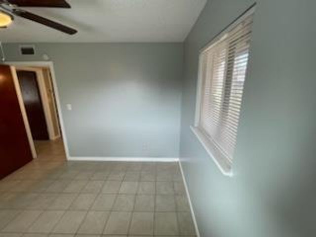 7402 Southgate LN B, Austin, TX 78744