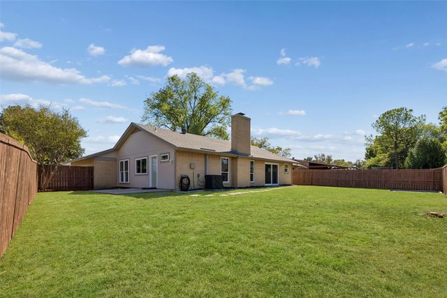 2023 Inverness Drive, Carrollton, TX 75007
