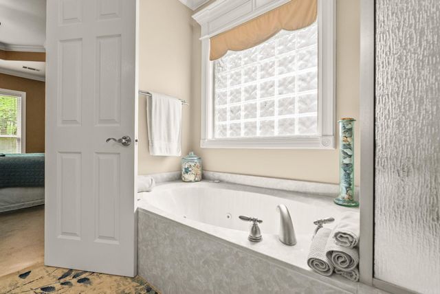 14 Challain Cove, Little Rock, AR 72223