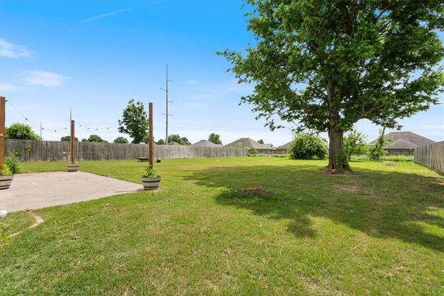 4207 SW Brownstone Avenue, Bentonville, AR 72712