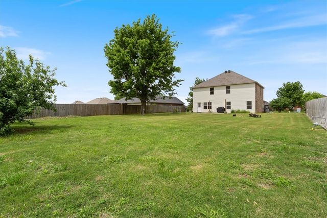 4207 SW Brownstone Avenue, Bentonville, AR 72712