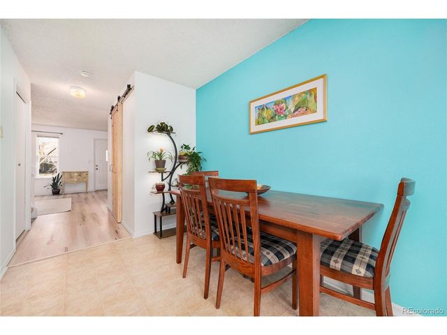 1237 S Flower Cir D, Lakewood, CO 80232