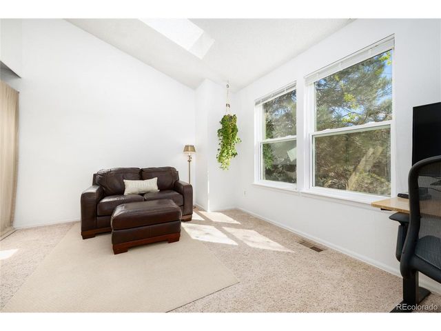 1237 S Flower Cir D, Lakewood, CO 80232
