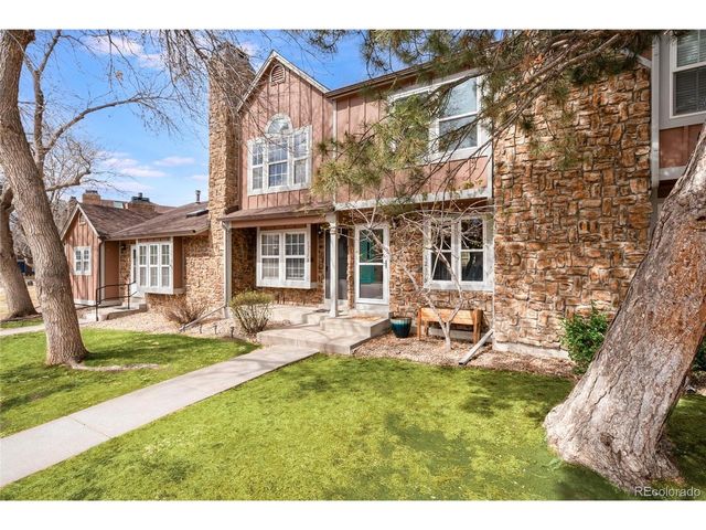 1237 S Flower Cir D, Lakewood, CO 80232