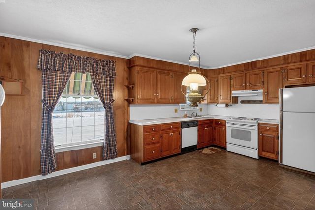 922 PENN GRANT RD, Lancaster, PA 17602