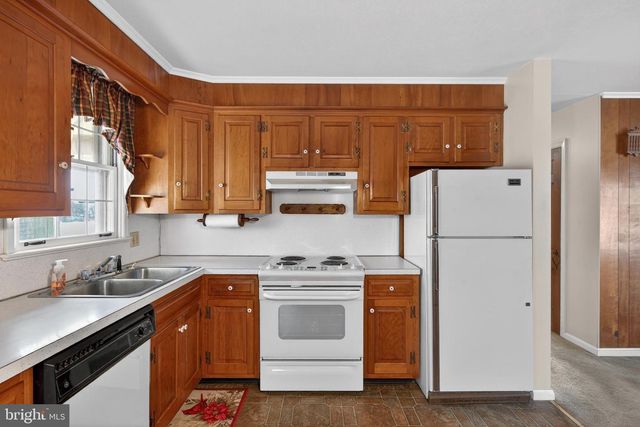 922 PENN GRANT RD, Lancaster, PA 17602