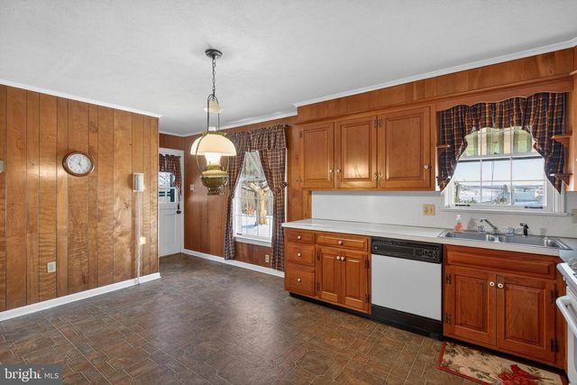 922 PENN GRANT RD, Lancaster, PA 17602