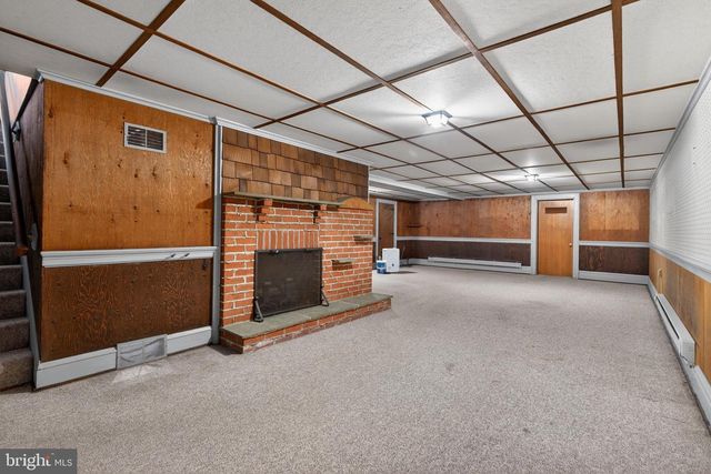 922 PENN GRANT RD, Lancaster, PA 17602